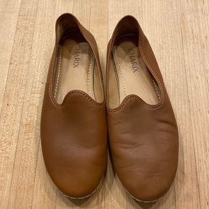 Charix Unisex Loafers Camel SIZE 42